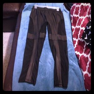 Black leggings with mesh