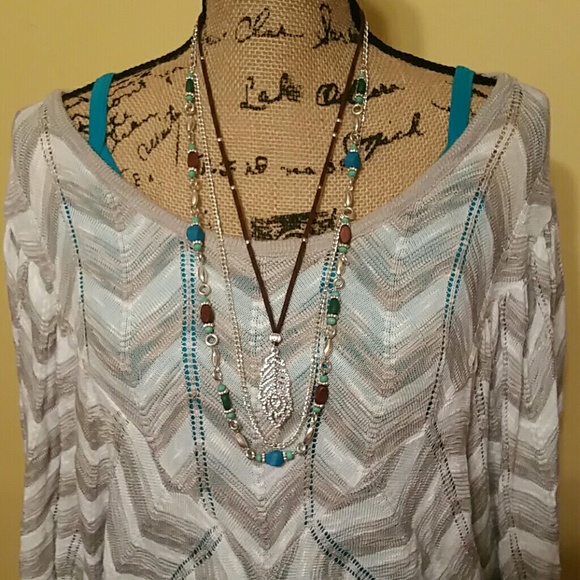 "Daytrip" top! - Picture 2 of 3
