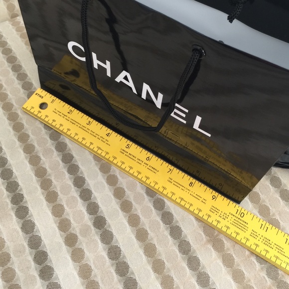 Authentic Chanel bag - Picture 4 of 4