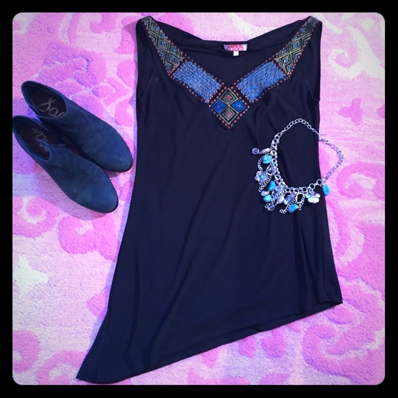 Carol Rose embroidered tunic - Picture 1 of 2