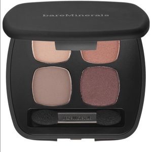 Eyeshadow palette