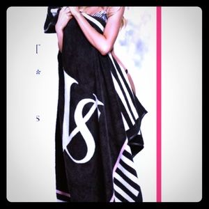 Sold out VS Black Striped Large Fleece Blanket