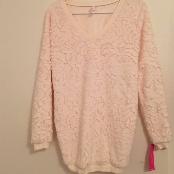 Soft texture with roses printed longsleep