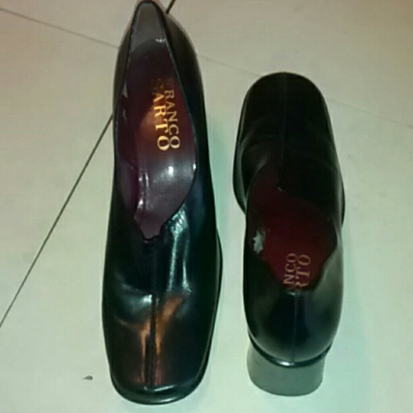 Franco Sarto black leather dress shoes size 9