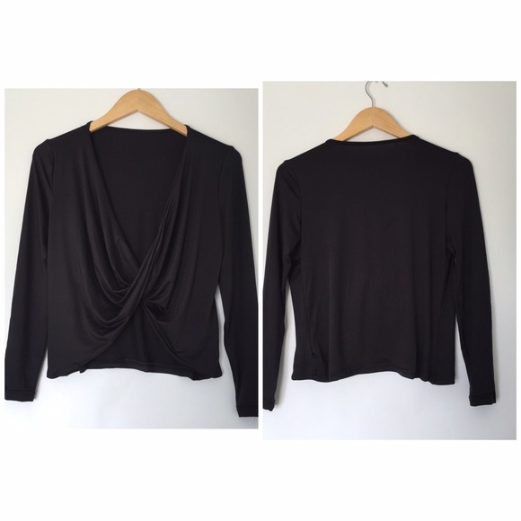 Draping Top -Available in 2colors: Black and White - Picture 3 of 4