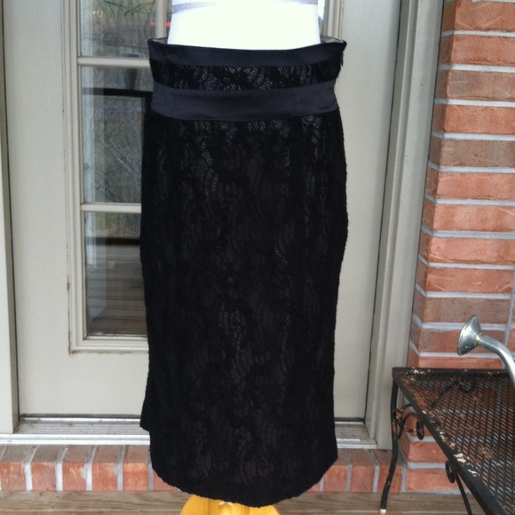 🎉HOST PICK🎉 Lace skirt by Worthington💐 size 6 - Picture 1 of 4