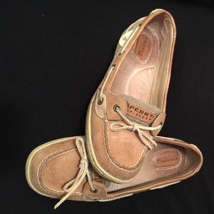 Used Sperrys