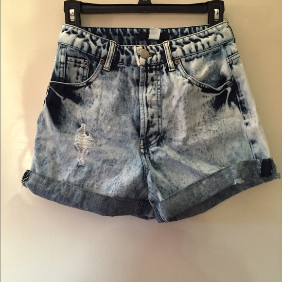 Acid Wash High waist shorts