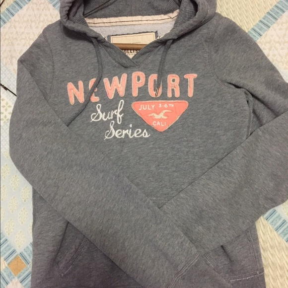 Grey Hollister hoodie