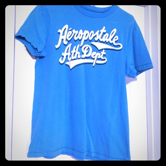 Men's Aeropostale T-Shirt small