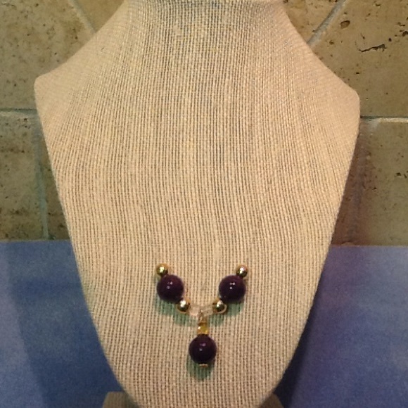 Floating 20" purple with gold accent necklace