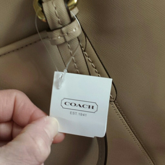 Coach Peyton - Picture 2 of 4