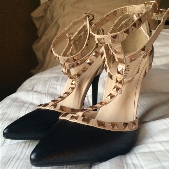 Wild Diva Shoes Wild Diva Lounge Rockstud Heels Poshmark