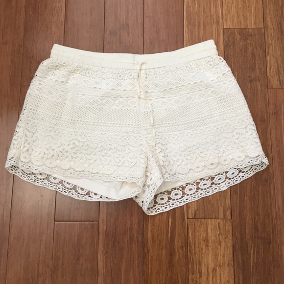 Francesca's crochet shorts