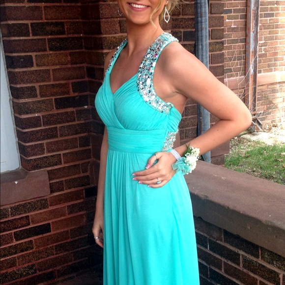 Caché Prom Dress