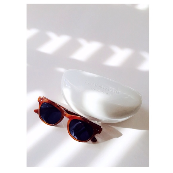 Isaac Mizrahi Accessories - Isaac Mizrahi Tortoise Sunglasses