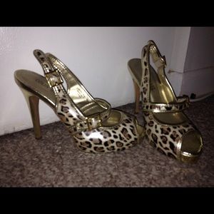 Colin Stuart leapord print sling back