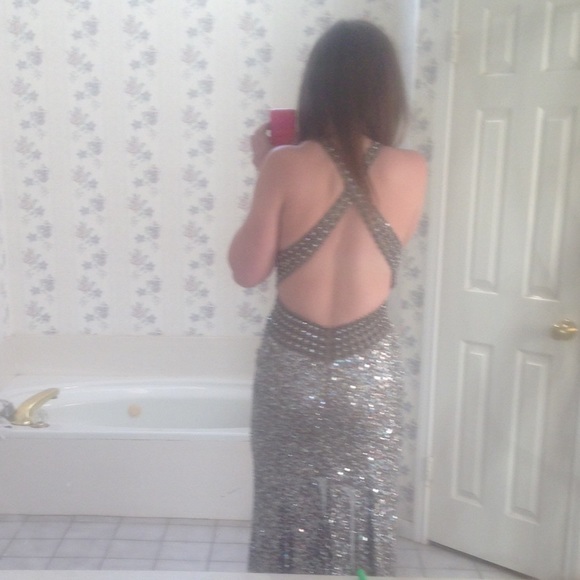 Prom dress - Picture 2 of 3