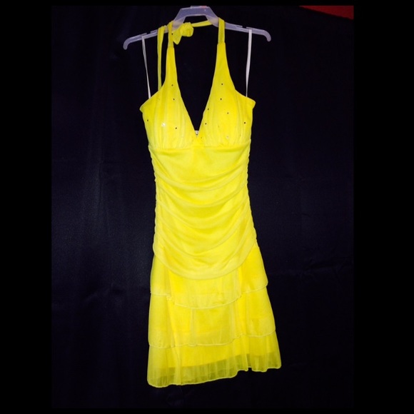 Short dress