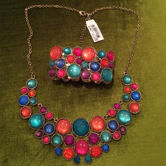 Style&Co STATEMENT NECKLACE & bracelet bundle - Picture 2 of 3