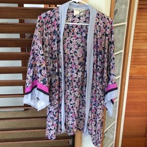 Beautiful LF kimono. OS
