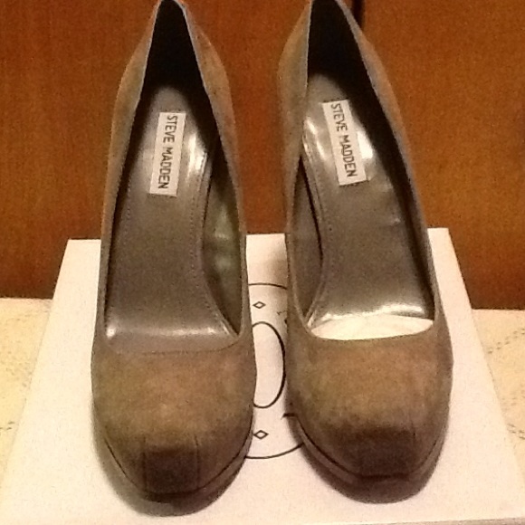 Steve Madden Chunky Heels.  1 WEEK ONLY!