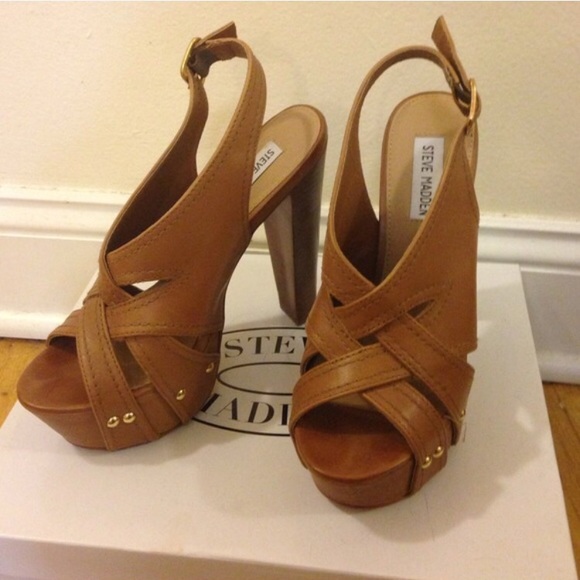 Steve Madden Brown LoveBug heels