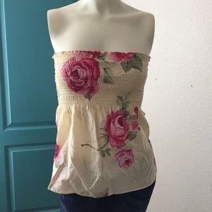 Banana Republic 🌻Super Cute Summer Top