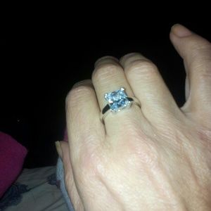 Gestalt Cotoure The Royalty of diamond simulants