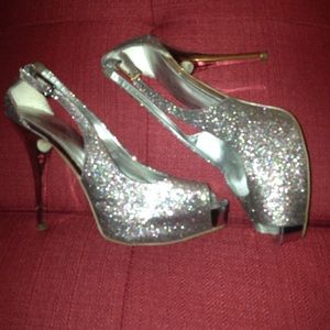 Sparkly guess platform heels