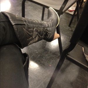 leather cow girl boots! worn a couple times