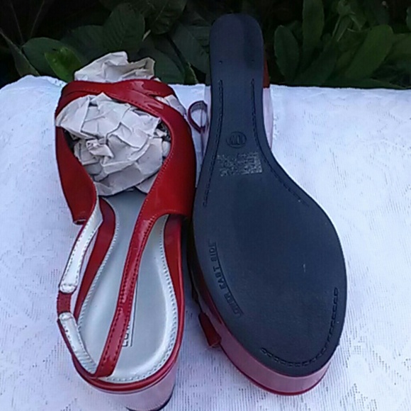 SPECIAL! Red Pumps - Picture 3 of 4