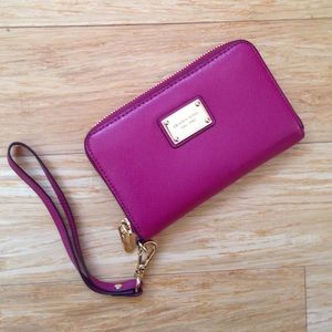 Michael Kors Saffiano Leather Wristlet - Raspberry