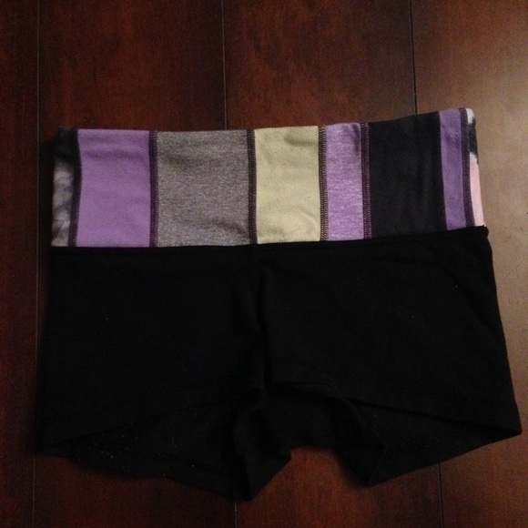 EUC Lululemon Boogie Short