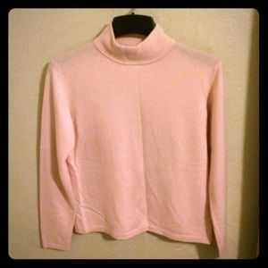 Light pink 100% cashmere sweater