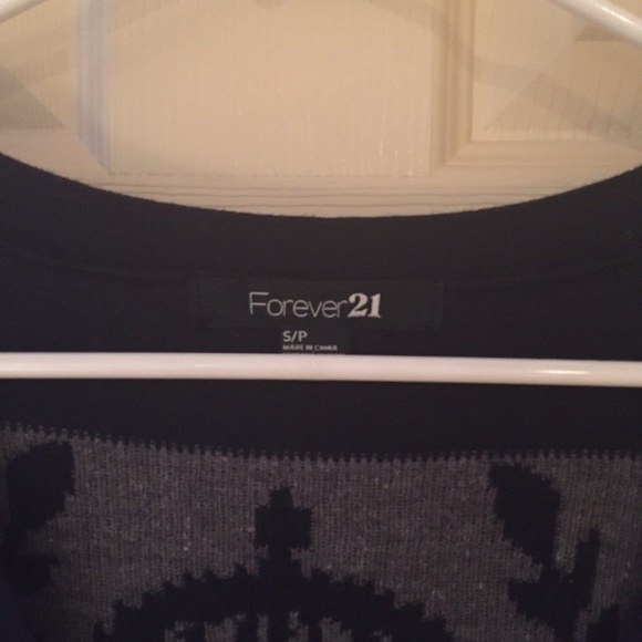 Forever 21 Cardigan - Picture 3 of 3