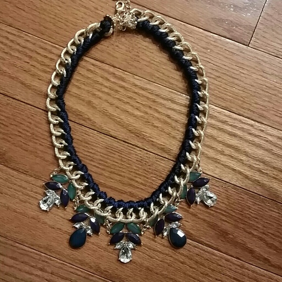 Statement necklace