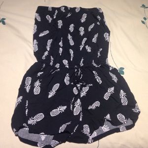 Black and white pineapple romper