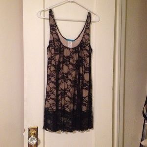 Long nude and black flowy tank