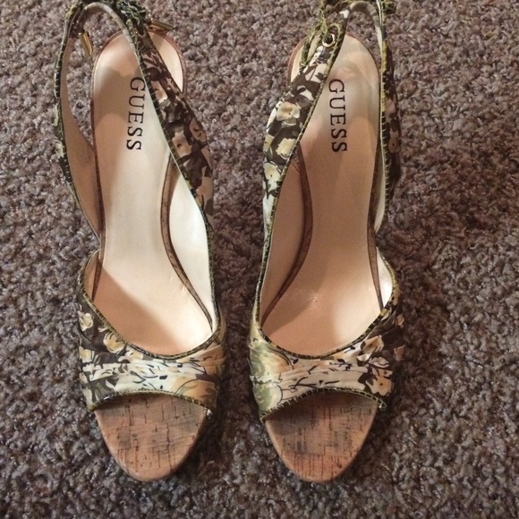 Guess heel - Picture 2 of 4