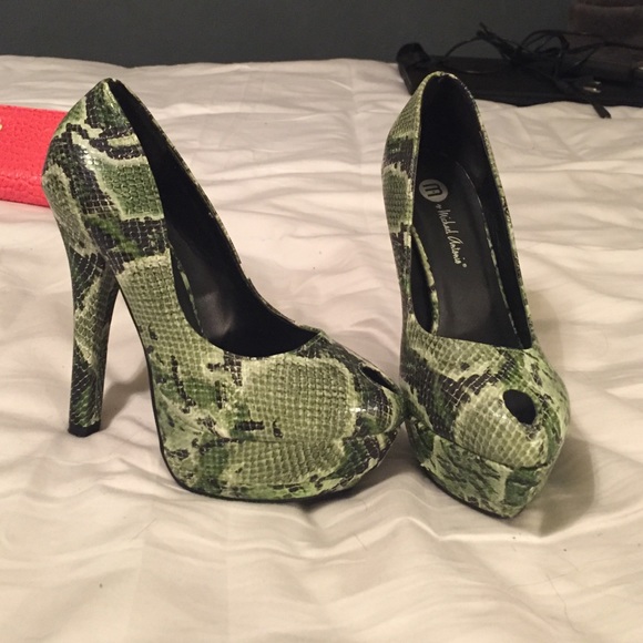 High heels - Picture 1 of 1