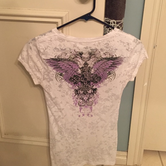 Roses and wings shirt - Picture 2 of 2