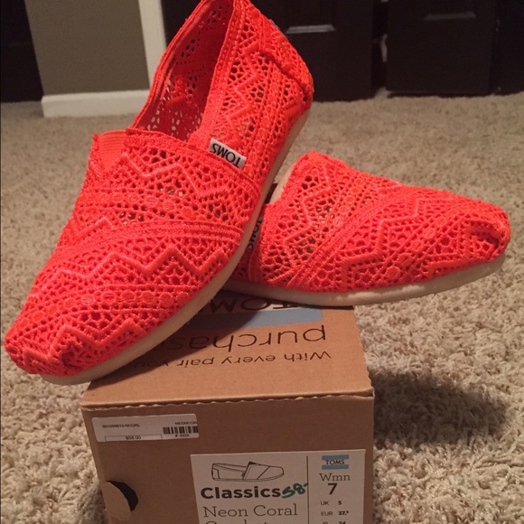 Women's size 7 toms. Neon Coral Crochet