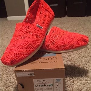 Women's size 7 toms. Neon Coral Crochet