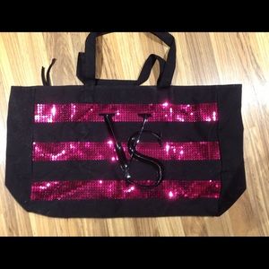 Brand new VS getaway bag!!!