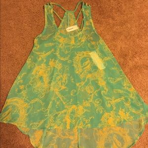 NWT Sheer high-low tank size small