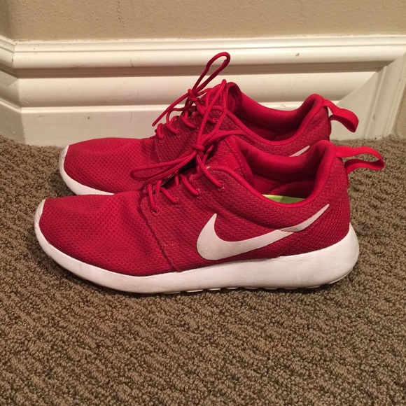 Nike Shoes - Custom Nike ID red mesh rosche