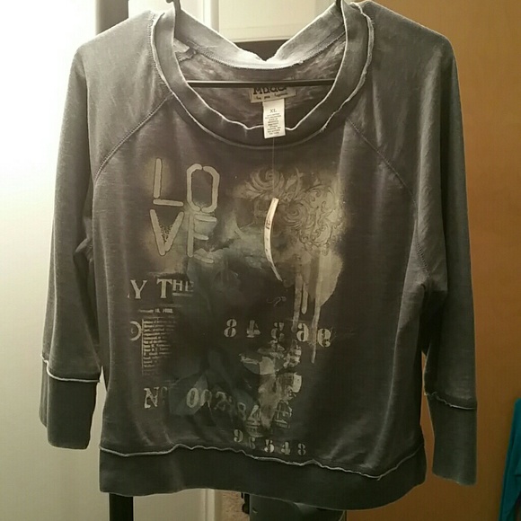 3/4 sleeves sweatshirt