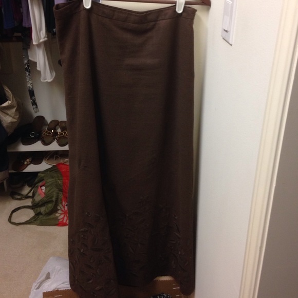 Lovely brown skirt with embroidery on bottom