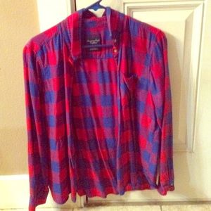American Eagle Flannel❤️Red and Blue plaid❤️
